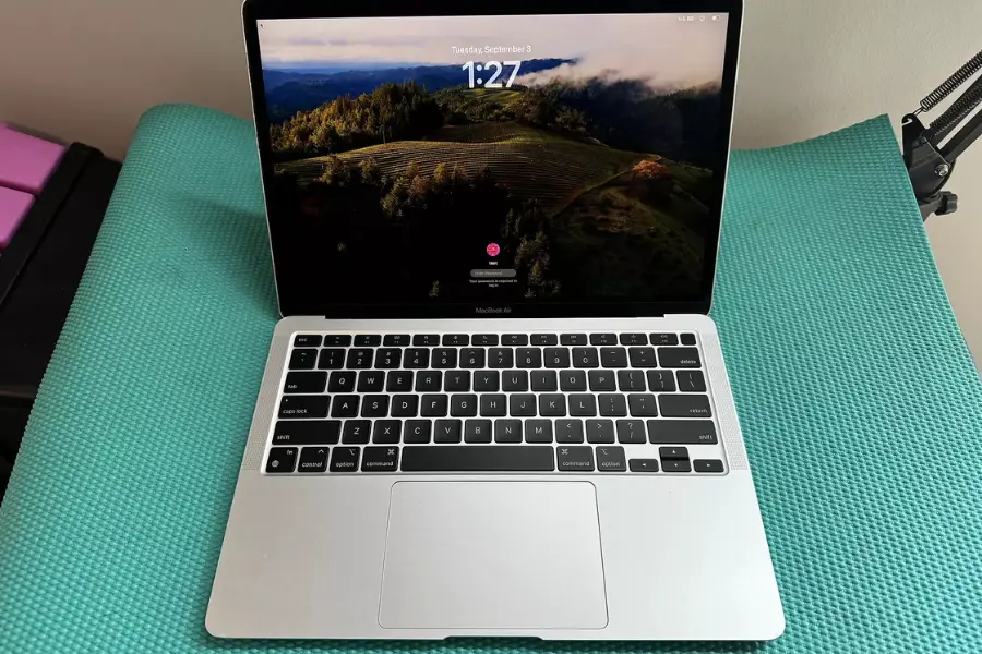 MacBook Air M1